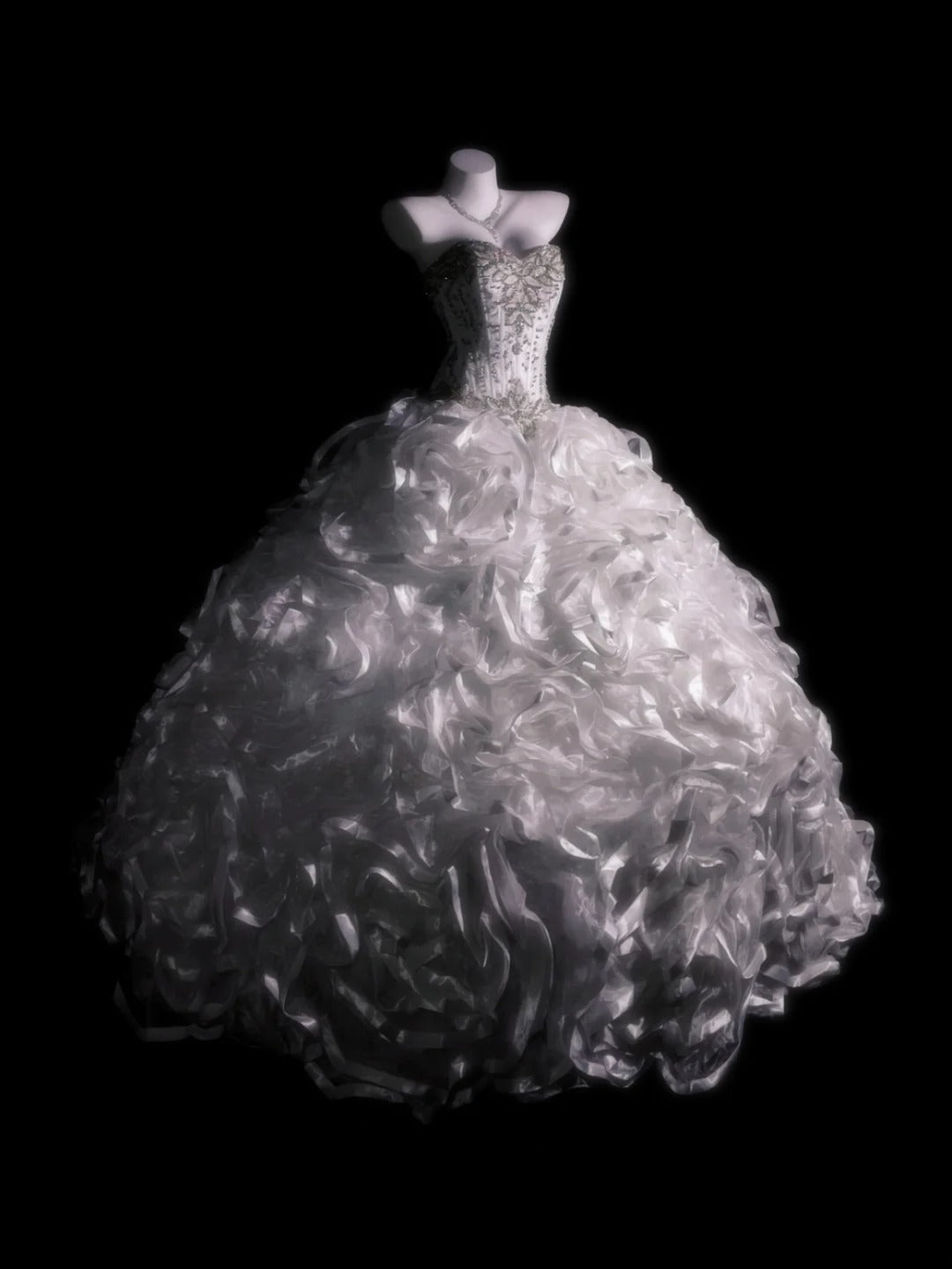 Sweet 16 Dress White Sweetheart Ball Gown With Crystals Beading Sweet Sixteen Dress RB9917