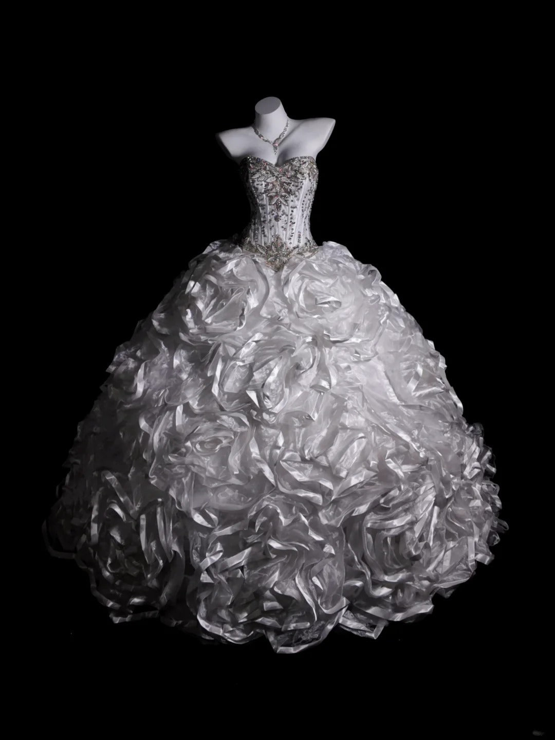 Sweet 16 Dress White Sweetheart Ball Gown With Crystals Beading Sweet Sixteen Dress RB9917