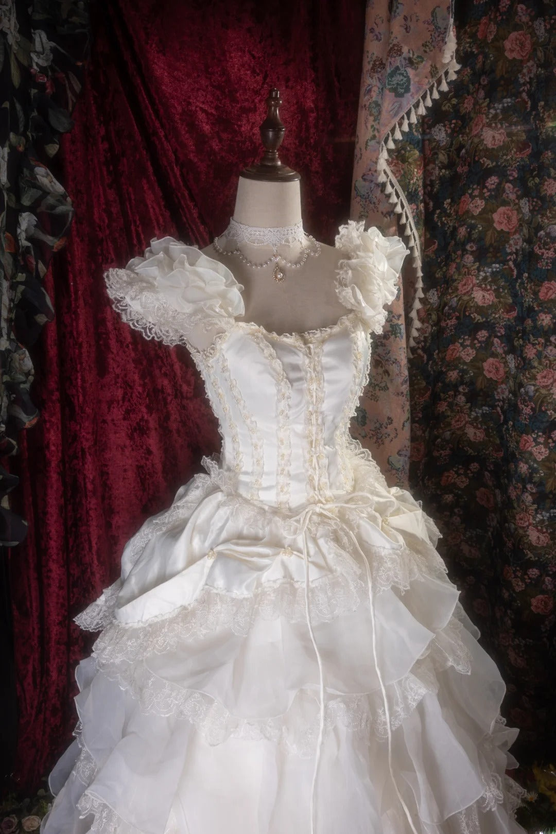 Ball Gown Elegant Luxury Dress & Chic Fashion Square Neck White Lace Quince Dress Quinceanera Dresses Birthday Outfits RB8270