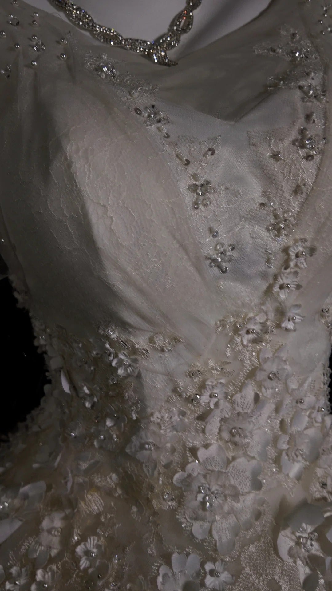 Vintage Wedding Dress Ball Gown V Neck Tulle Appliques White With Sleeves Bridal Gown for Big Day RB9919