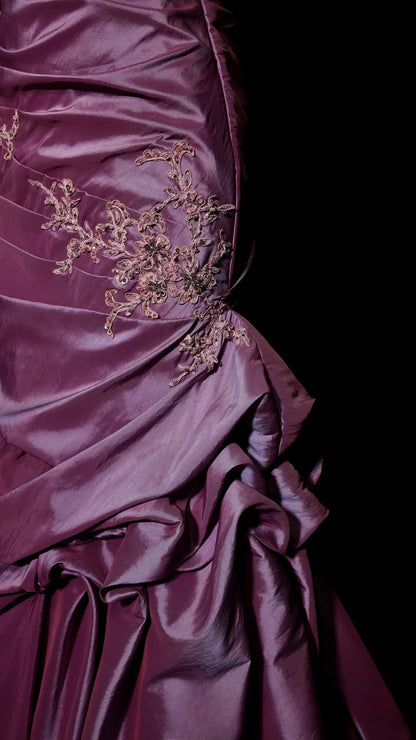 Satin Prom Dress Mermaid Sweetheart Appliques Lace Floor Length Formal Party Gown RB9923