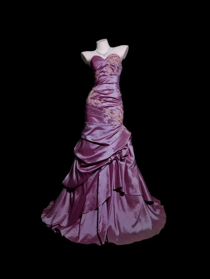 Satin Prom Dress Mermaid Sweetheart Appliques Lace Floor Length Formal Party Gown RB9923