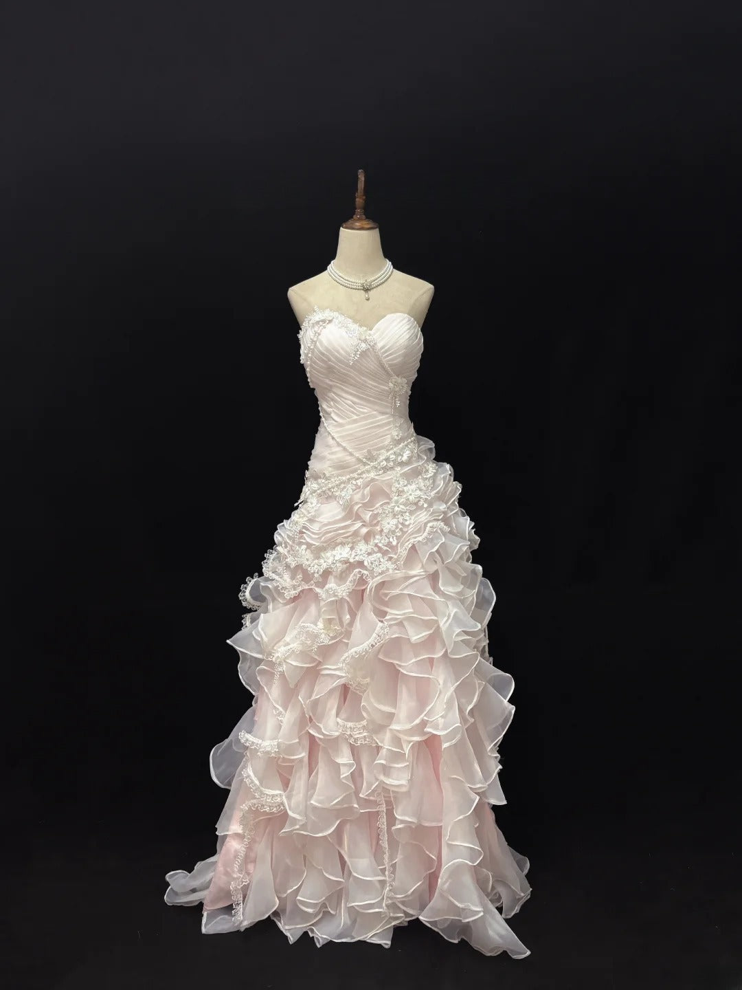 Princess Ball Gown Sweetheart Pink With Tiered Layers Quince Dress Voluminous Sweet 16 Sweet Sixteen Outfits Vestido de 15 RB7499