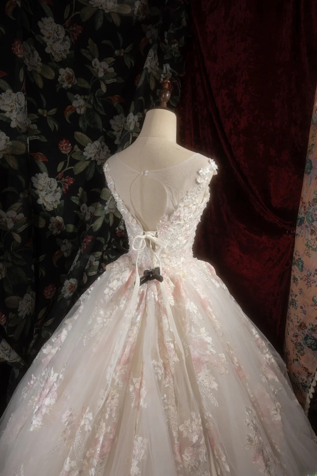 Sweety Ball Gown Scoop Ivory With Pink Tulle Long Appliques Lace Quince Dress inspo Party Gowns Sweet 16 Outfits RB8276