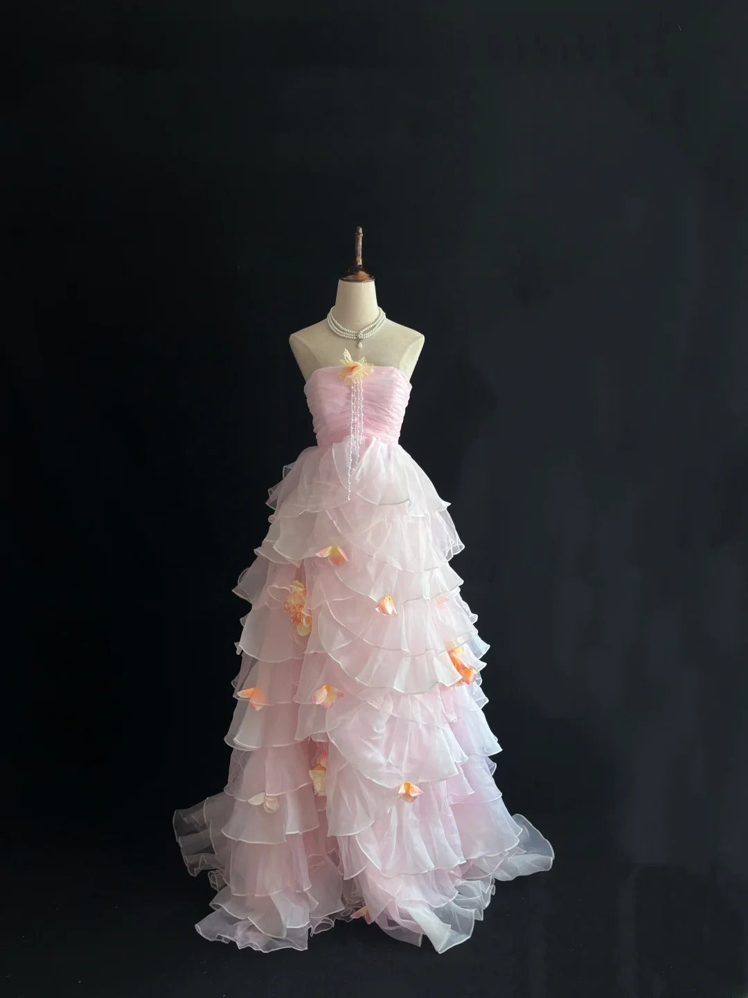 Modest Ball Gown Halter Pink With Tiered Layers Tulle Long Quince Dress Voluminous Sweet 16 Sweet Sixteen Outfits Vestido de 15 RB7508