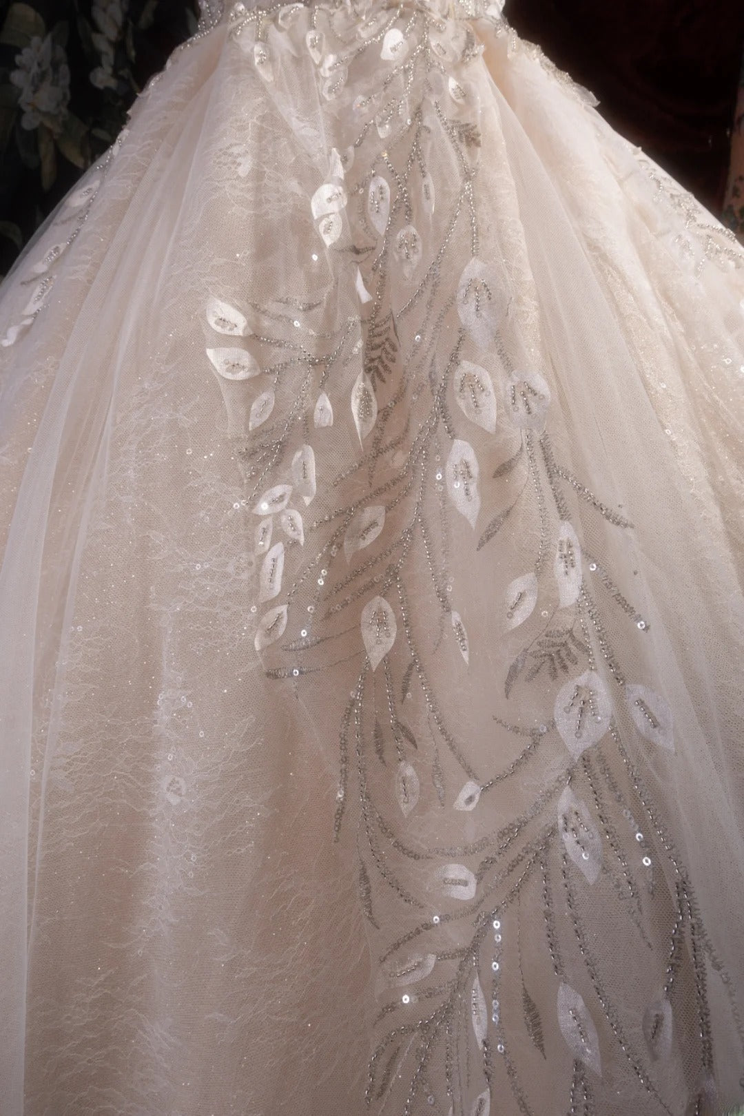 Vintage Ball Gown Spaghetti Straps 1950s White Tulle With Beading Long Autumn Winter Brides Gown Bridal Dress Wedding Dresses RB8278
