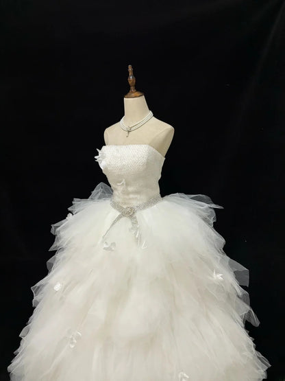Modest Ball Gown Strapless White With Tiered Layers Tulle Long Quince Dress Voluminous Sweet 16 Sweet Sixteen Outfits Vestido de 15 RB7512
