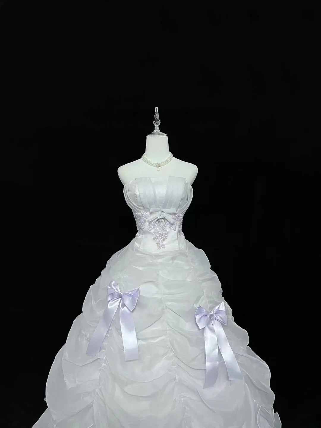 Modest Ball Gown Strapless White With Tiered Layers Lilac Appliqued Long Quince Dress Voluminous Sweet 16 Sweet Sixteen Outfits Vestido de 15 RB7529