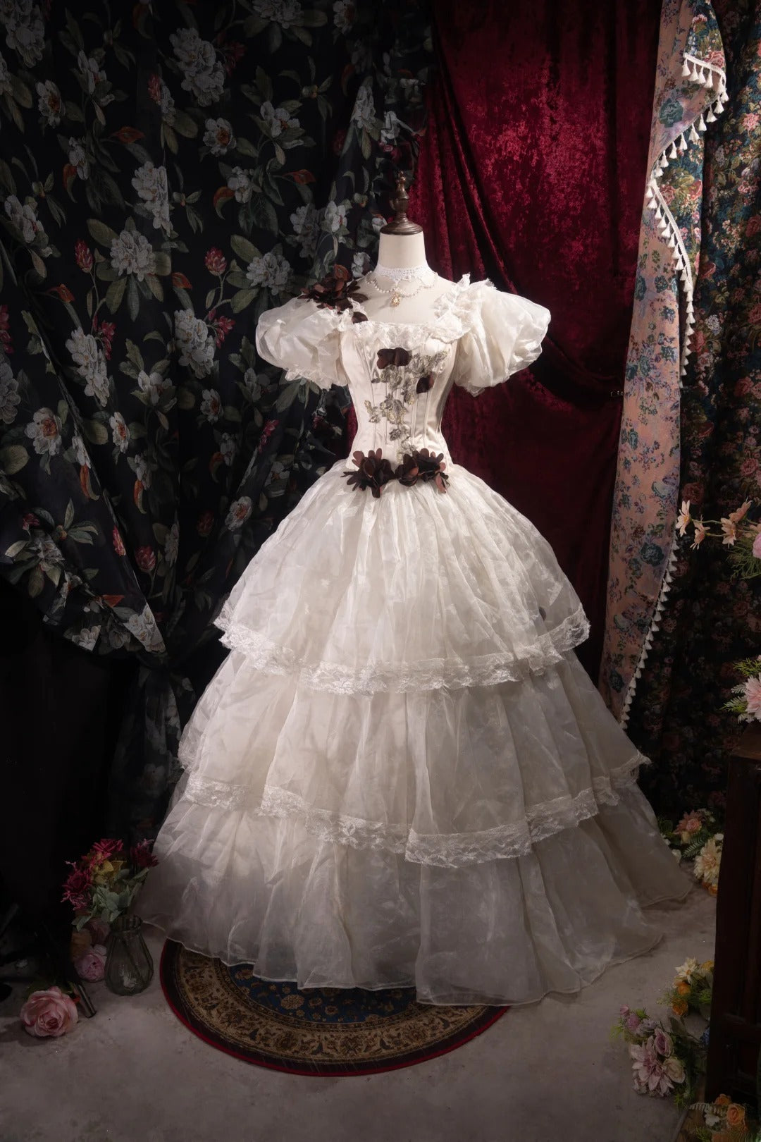 Chic Ball Gown Square Neck Organza White Long Tiered With Puffy Sleeves Quince Dress inspo Party Gowns Sweet 16 Outfits RB8287
