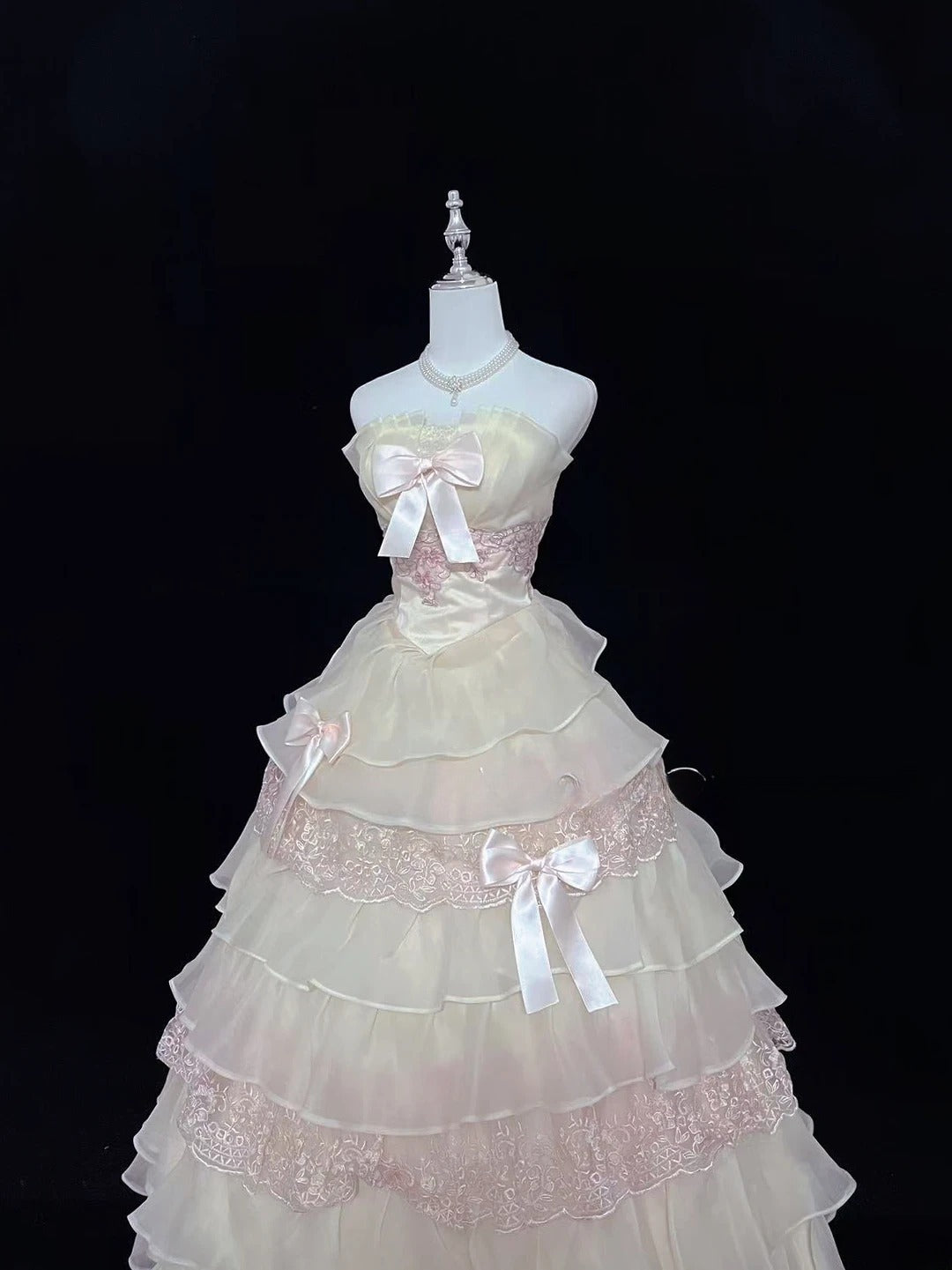 Modest Ball Gown Strapless Pink With Tiered Layers Appliqued Long Quince Dress Voluminous Sweet 16 Sweet Sixteen Outfits Vestido de 15 RB7531