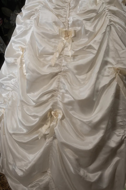 Vintage Ball Gown Halter Taffeta 1950s White Appliqued With Beading Long Autumn Winter Brides Gown Bridal Dress Wedding Dresses RB8288