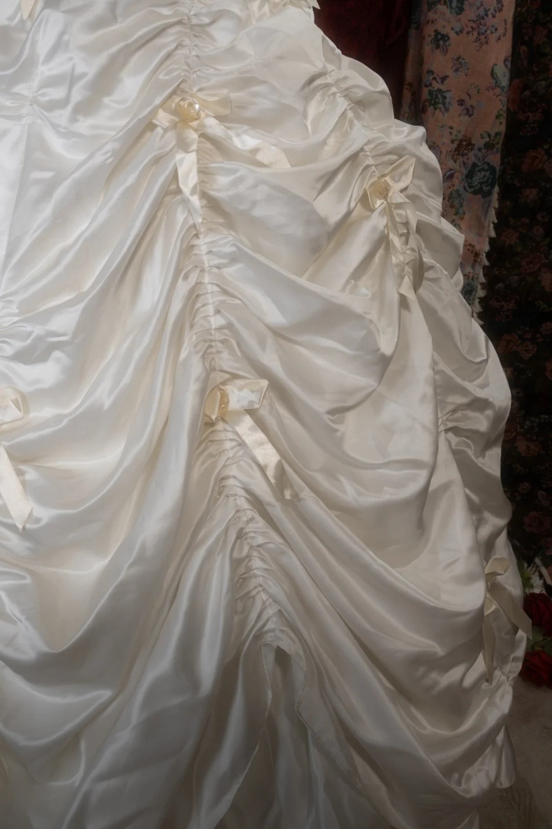 Vintage Ball Gown Halter Taffeta 1950s White Appliqued With Beading Long Autumn Winter Brides Gown Bridal Dress Wedding Dresses RB8288