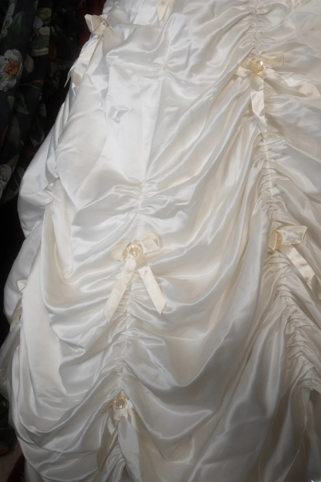 Vintage Ball Gown Halter Taffeta 1950s White Appliqued With Beading Long Autumn Winter Brides Gown Bridal Dress Wedding Dresses RB8288