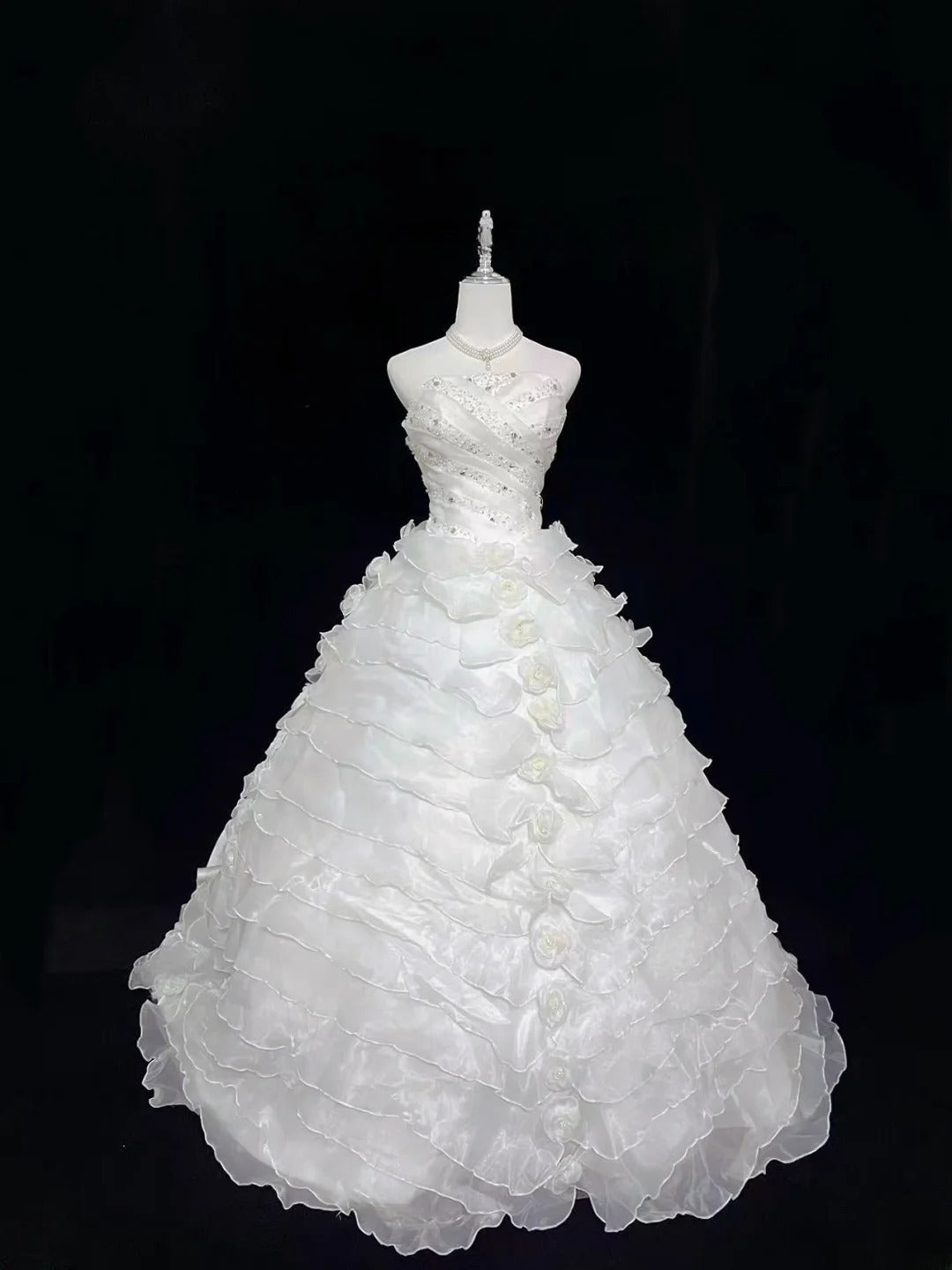 Modest Ball Gown Strapless White With Tiered Layers Beading Long Quince Dress Voluminous Sweet 16 Sweet Sixteen Outfits Vestido de 15 RB7532