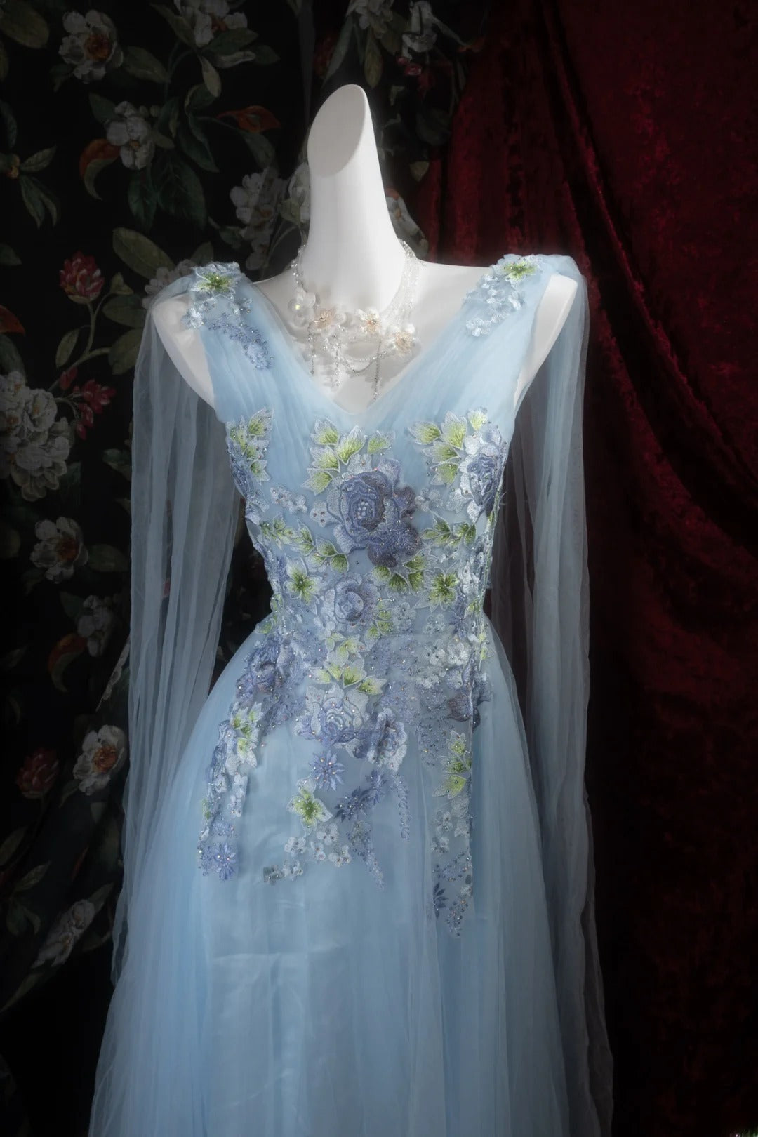 Charming A Line V Neckline Blue Tulle With Appliqued Long Prom Dresses Formal Outfits Evening Dress RB8289