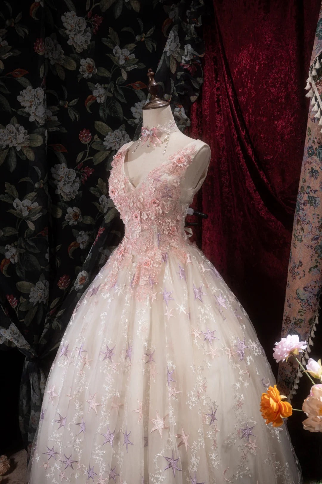 Chic Ball Gown V Neck Tulle Pink Long With Appliqued Quince Dress inspo Party Gowns Sweet 16 Outfits RB8290
