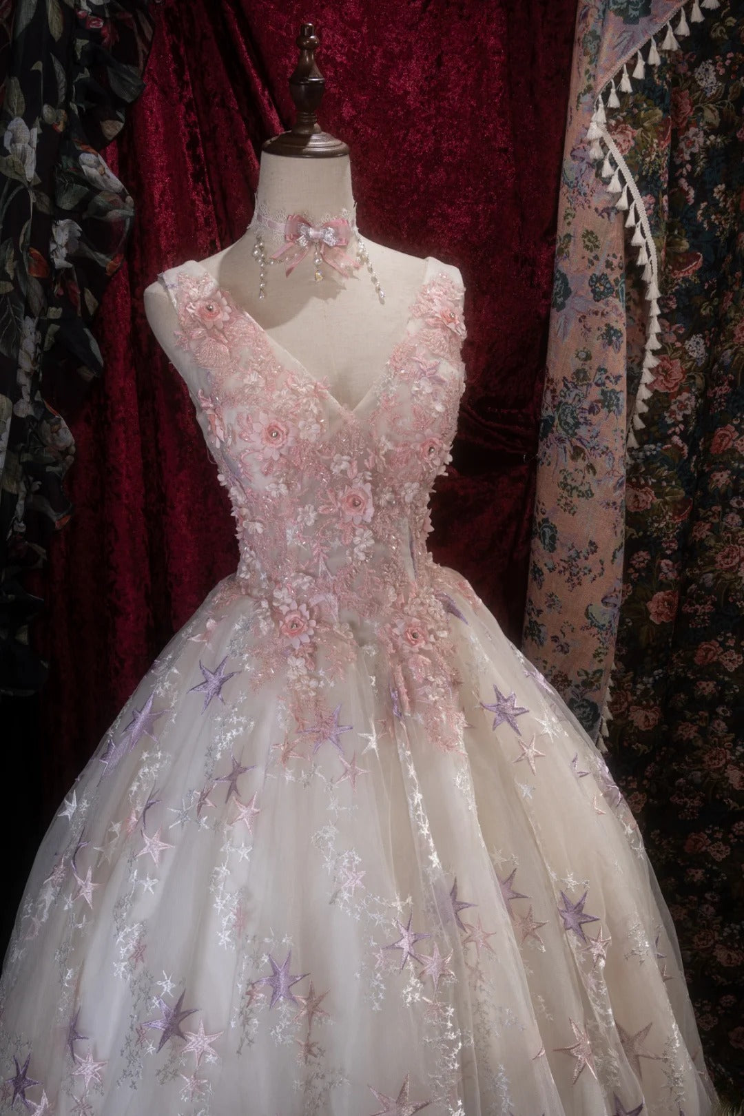 Chic Ball Gown V Neck Tulle Pink Long With Appliqued Quince Dress inspo Party Gowns Sweet 16 Outfits RB8290
