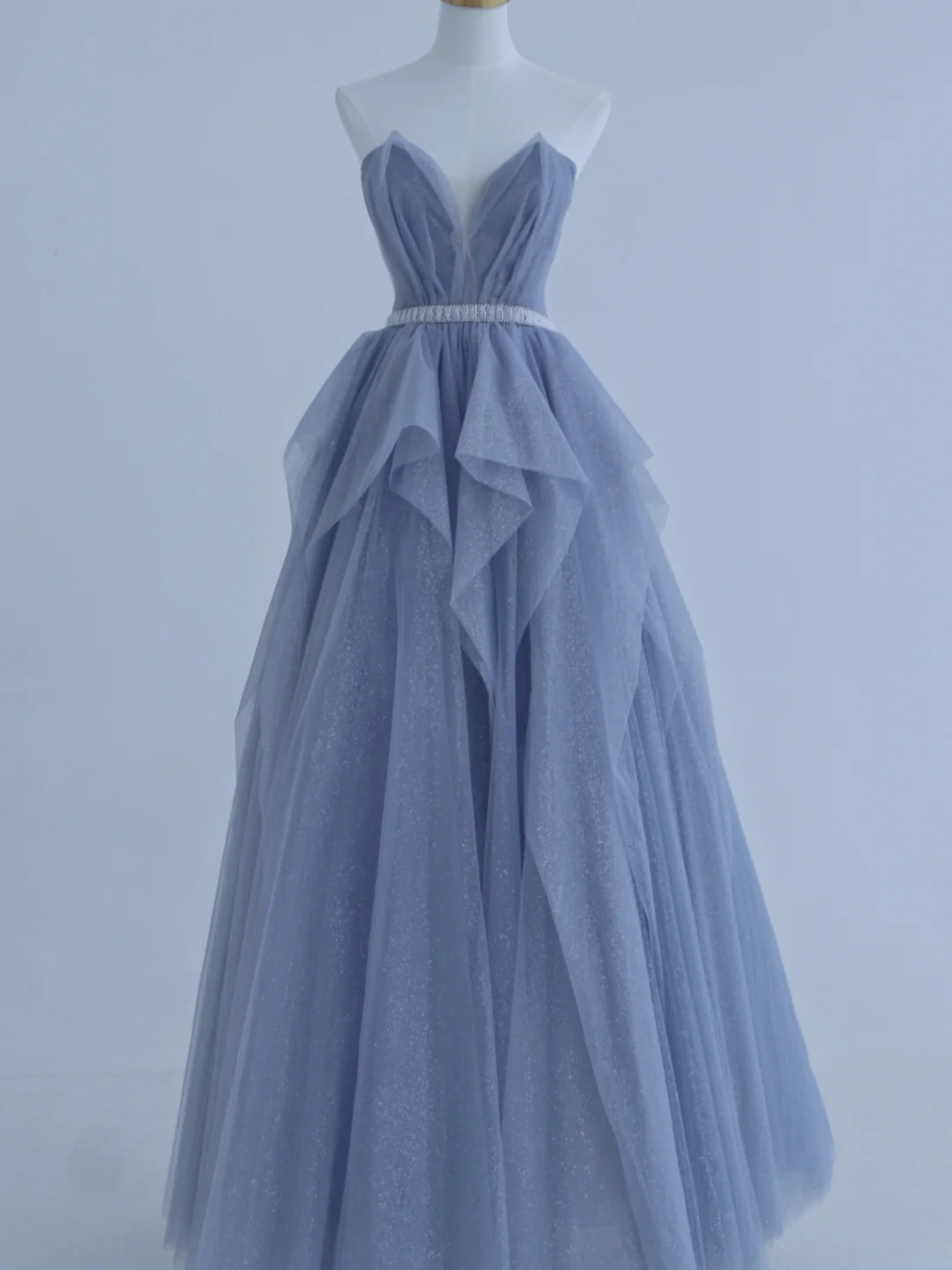 Charming Ball Gown Strapless Dusty Blue Tulle Long Prom Dresses Impress 18th Birthday Outfits Prom Gown AS156