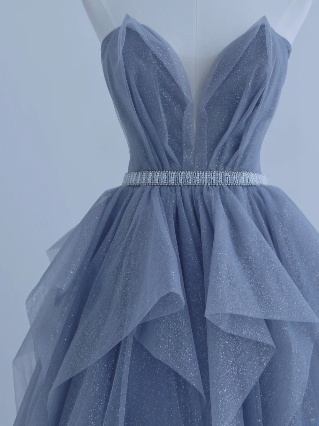 Charming Ball Gown Strapless Dusty Blue Tulle Long Prom Dresses Impress 18th Birthday Outfits Prom Gown AS156