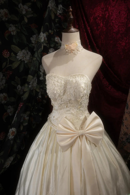 Vintage Ball Gown Sweetheart Taffeta 1950s Cream Ivory Appliqued With Bow Long Autumn Winter Bridal Dress Wedding Dresses RB8292