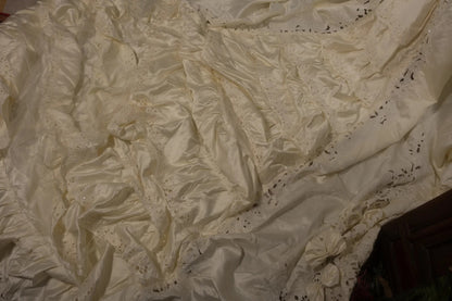 Vintage Ball Gown Sweetheart Taffeta 1950s Cream Ivory Appliqued With Bow Long Autumn Winter Bridal Dress Wedding Dresses RB8292