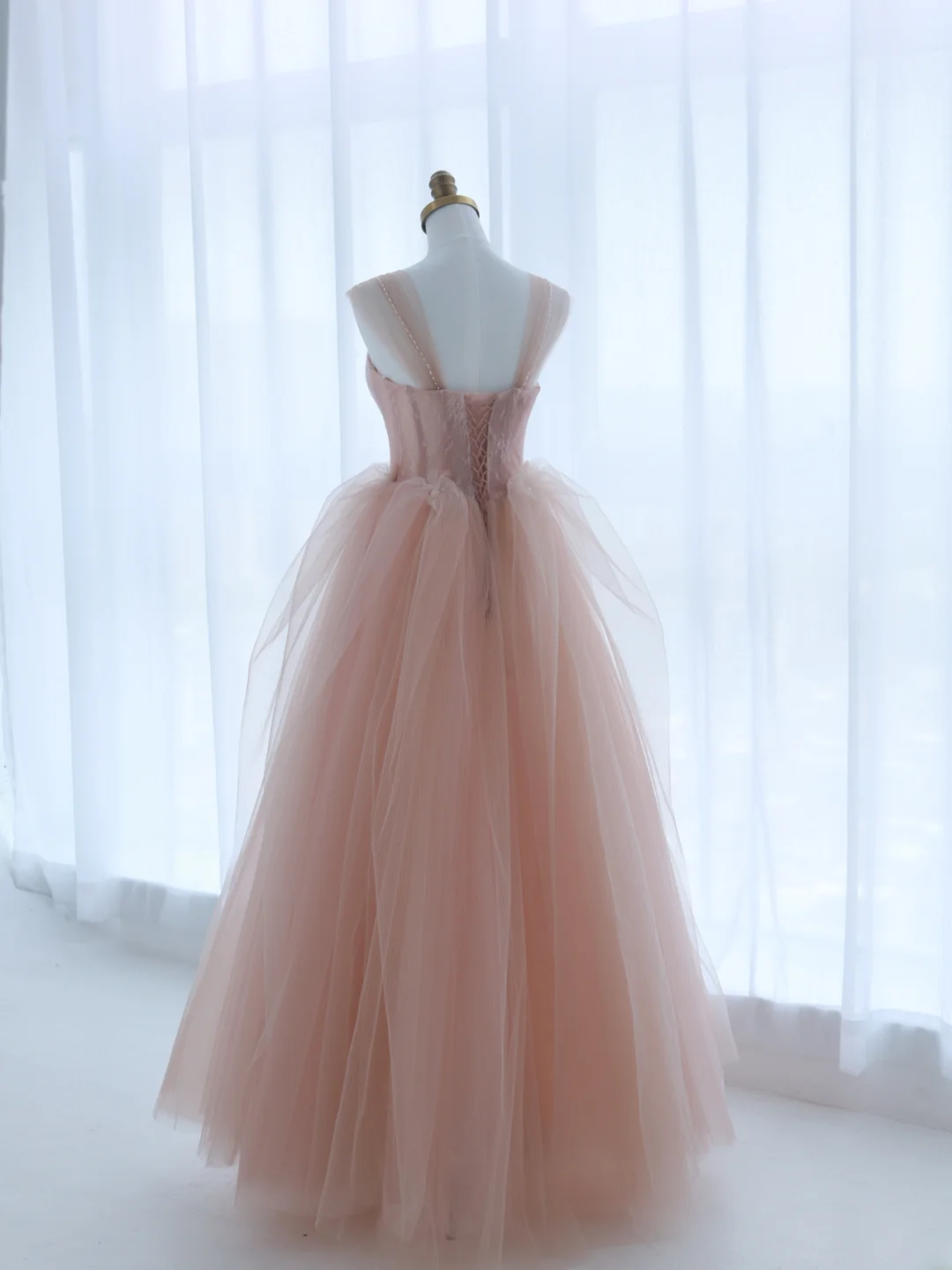 Charming Ball Gown Sweetheart Pink Tulle Long Prom Dresses Impress 18th Birthday Outfits Prom Gown AS158