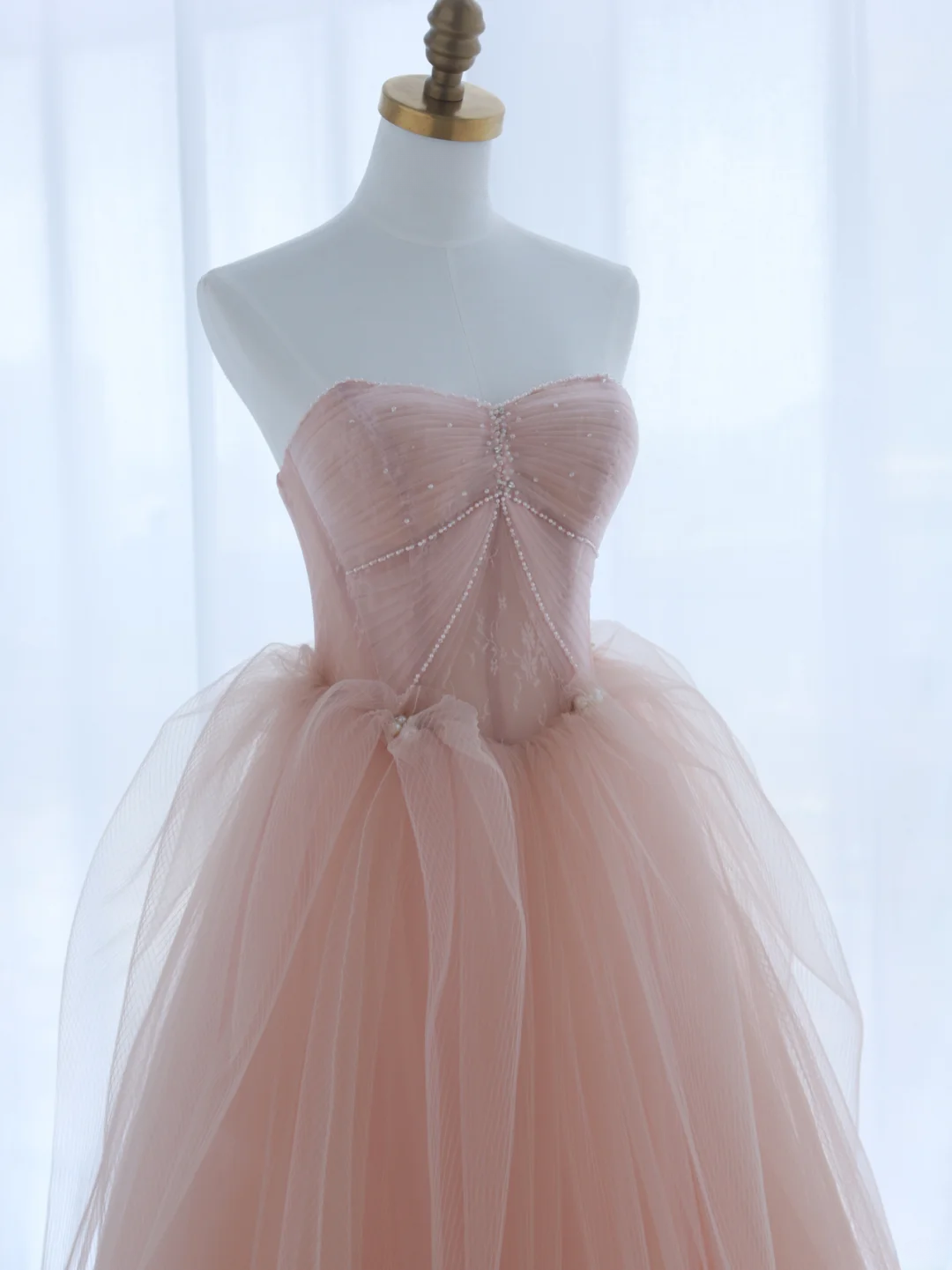 Charming Ball Gown Sweetheart Pink Tulle Long Prom Dresses Impress 18th Birthday Outfits Prom Gown AS158