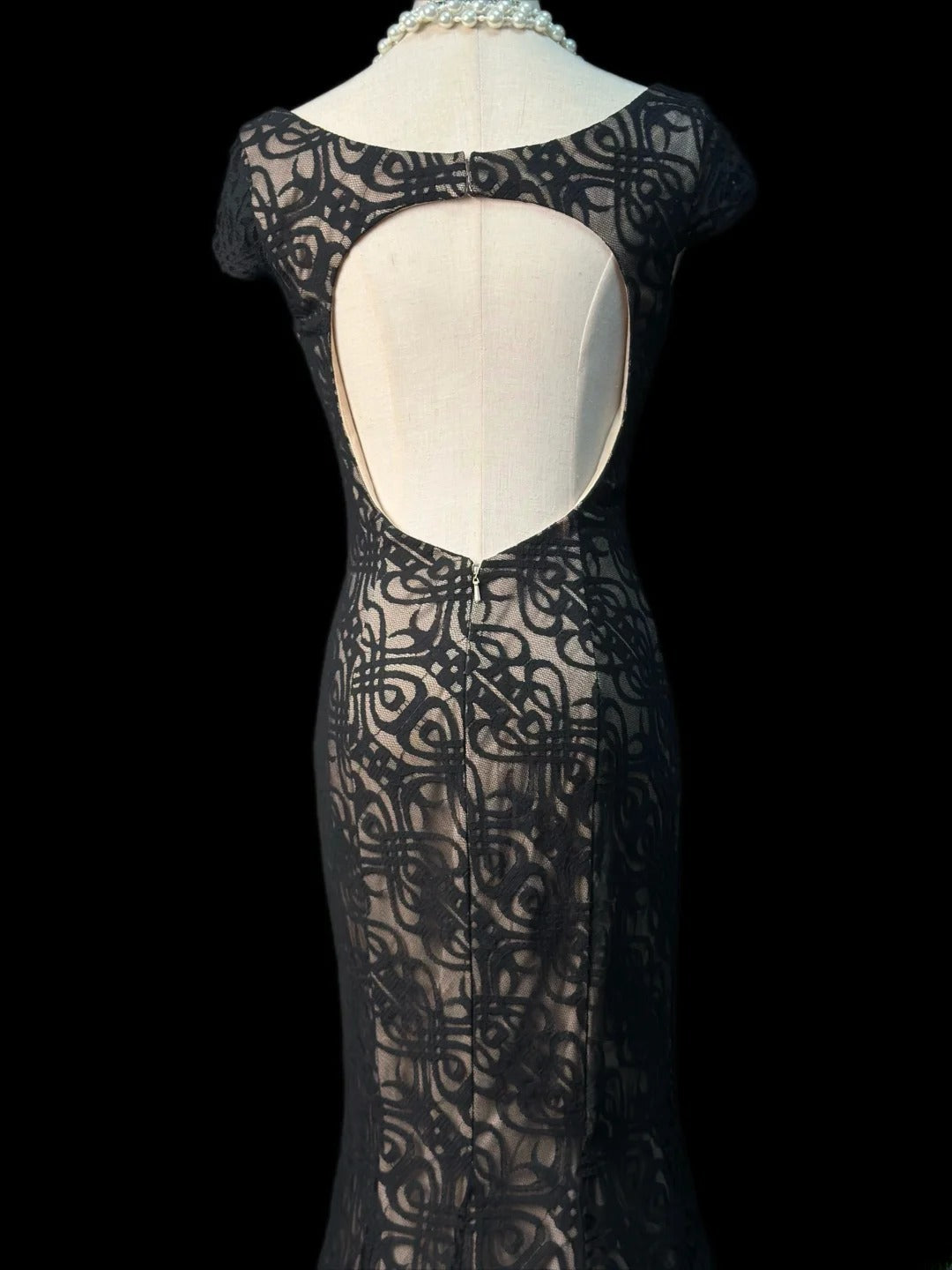 Chic Prom Dresses Mermaid Sweetheart Black Lace Backless Sleeveless Long Formal Outfits RB5970