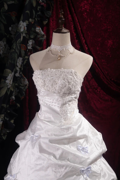 Chic Ball Gown Strapless White Satin Long With Appliqued Bow Quince Dress inspo Party Gowns Sweet 16 Outfits RB8297