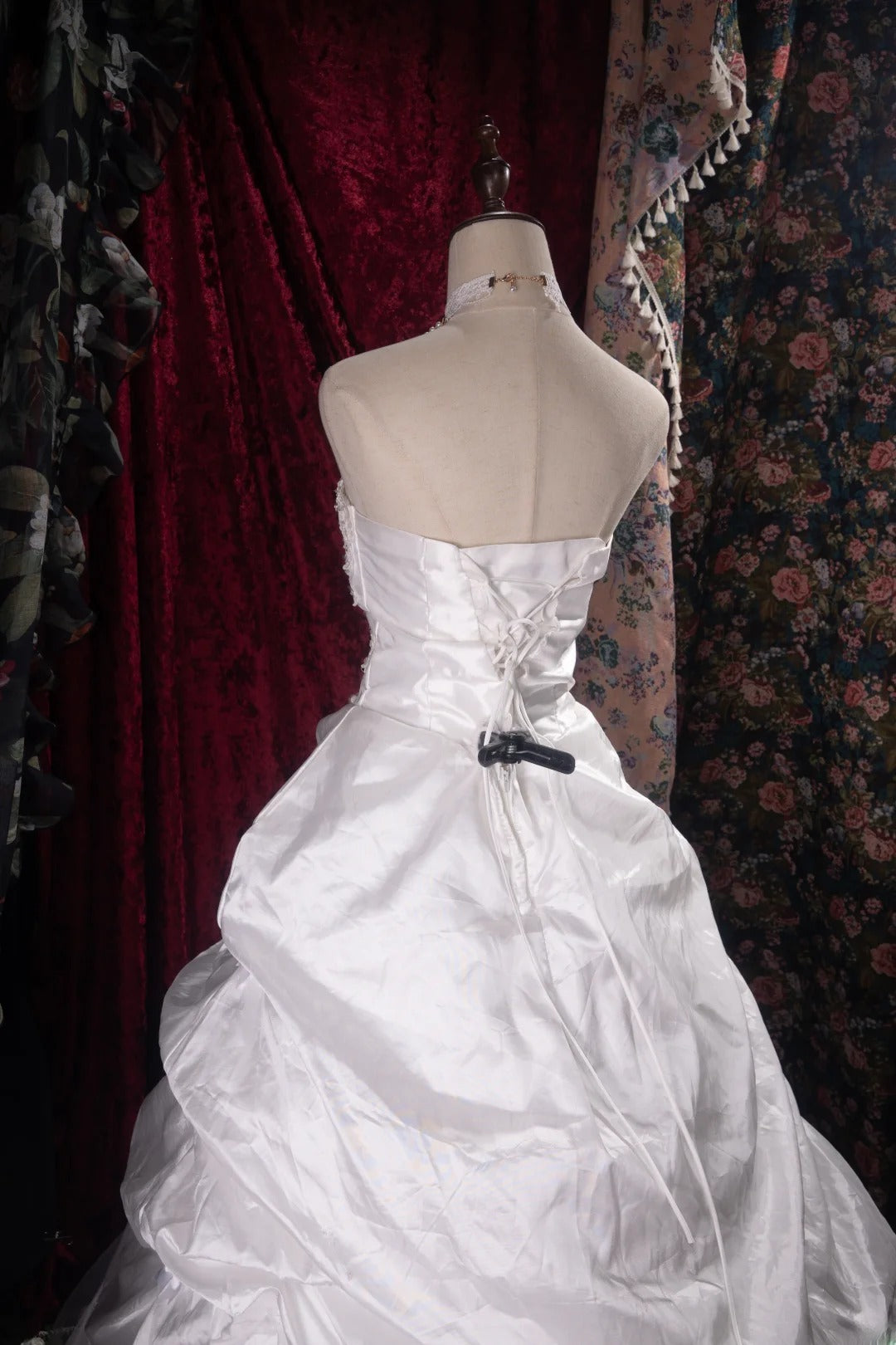 Chic Ball Gown Strapless White Satin Long With Appliqued Bow Quince Dress inspo Party Gowns Sweet 16 Outfits RB8297