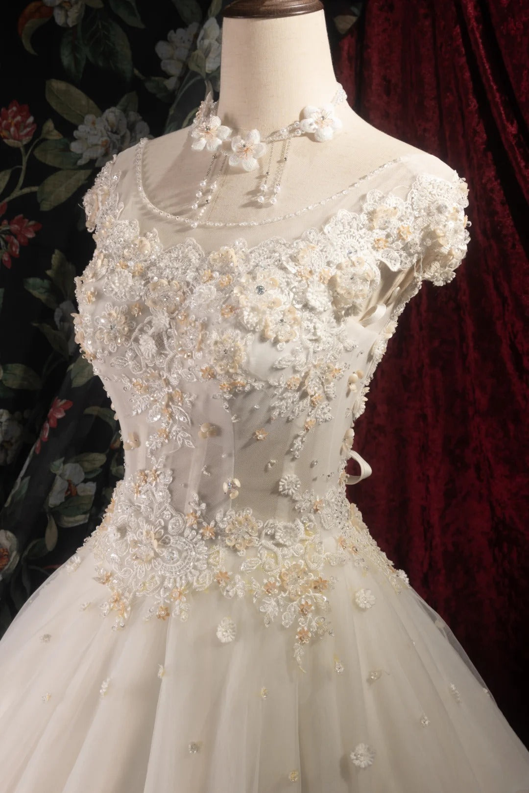 Dreamy Princess Ball Gown Formal Events Scoop Ivory With Beading Quince Dress Quinceanera Dresses Birthday Outfits RB8298