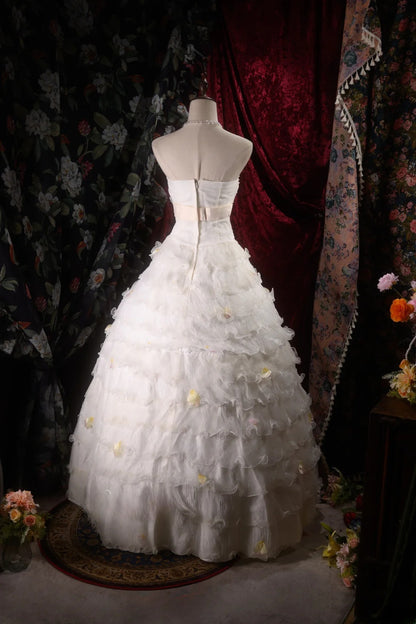 Chic Ball Gown Strapless Ivory Tulle Long With Beading Flower Tiered Quince Dress inspo Party Gowns Sweet 16 Outfits RB8299