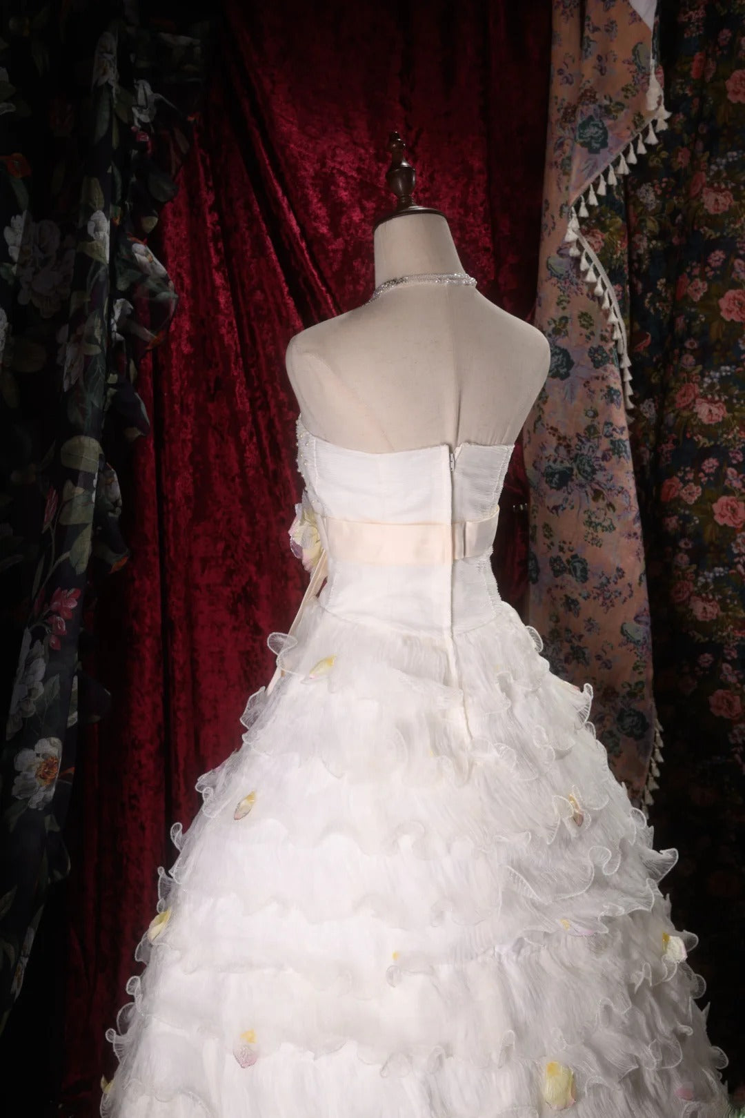 Chic Ball Gown Strapless Ivory Tulle Long With Beading Flower Tiered Quince Dress inspo Party Gowns Sweet 16 Outfits RB8299