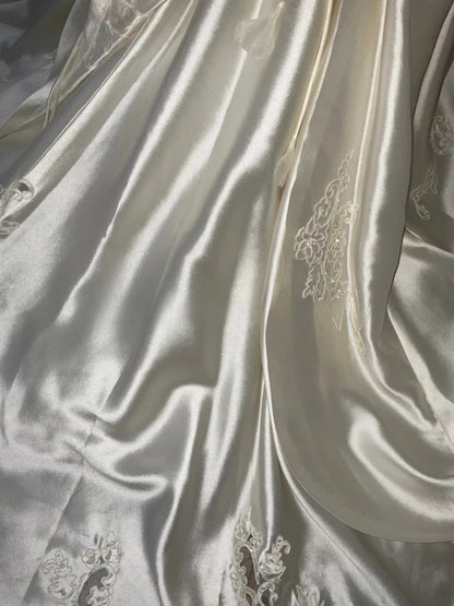 Vintage Wedding Dress A line Square Satin Appliques White With Lace Bridal Gown for Big Day RB9956