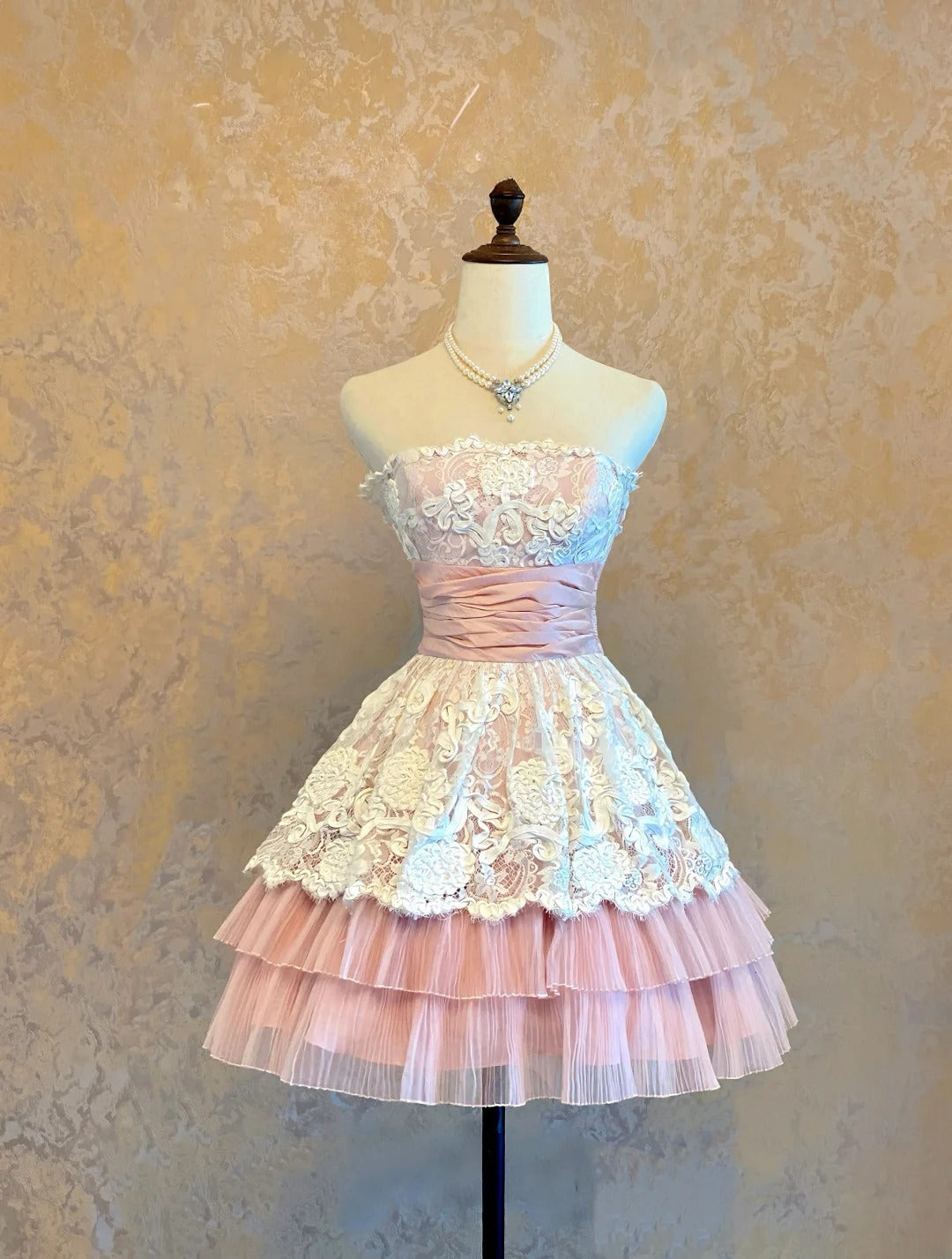 Cute Ball Gown Strapless Pink Lace Short Party Dresses Homecoming Cocktail Gown RB9112
