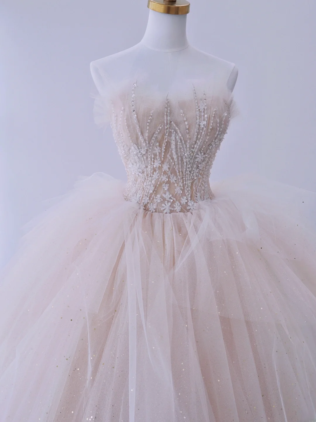 Unique Ball Gown Strapless Light Pink With Multi Layered Beadings Long Quinceanera Dresses Sweet 15 16 Birthday Gown AS166