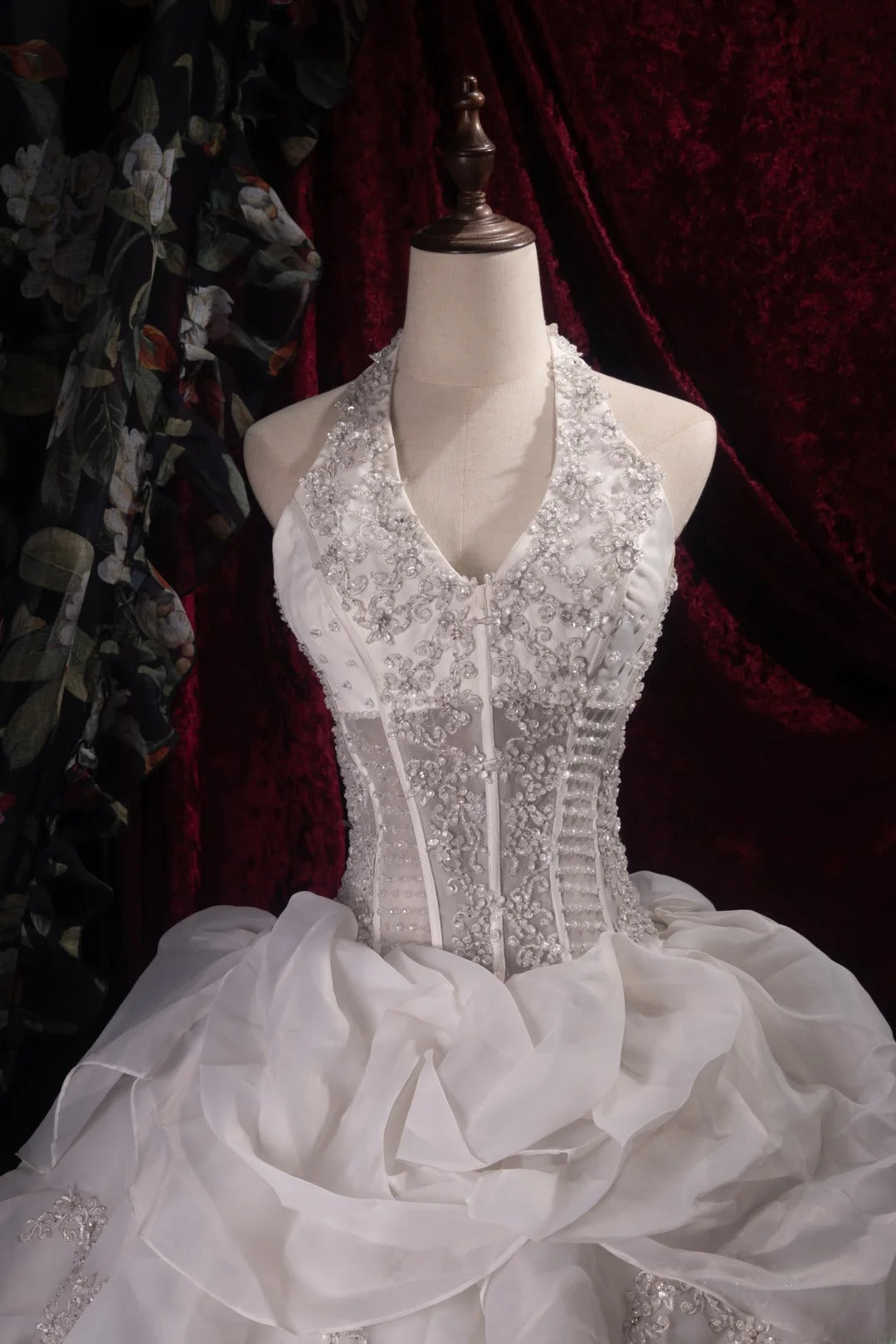 Dreamy Princess Ball Gown Formal Events Halter White Chiffon With Tiered Quince Dress Quinceanera Dresses Birthday Outfits RB8365