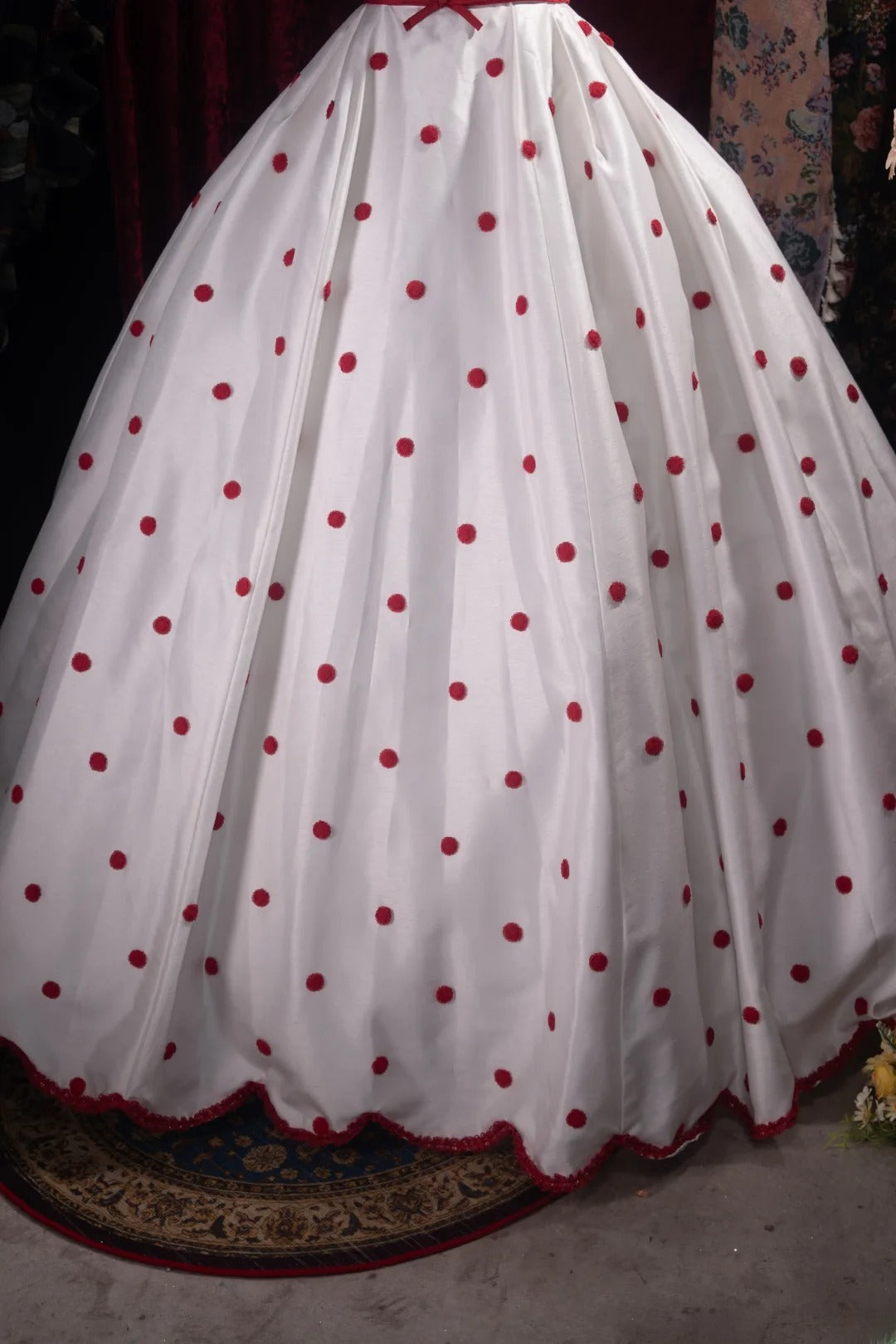 Dreamy Princess Ball Gown Formal Events Off The Shoulder White With Red Flowers Quince Dress Quinceanera Dresses Birthday Outfits RB8366