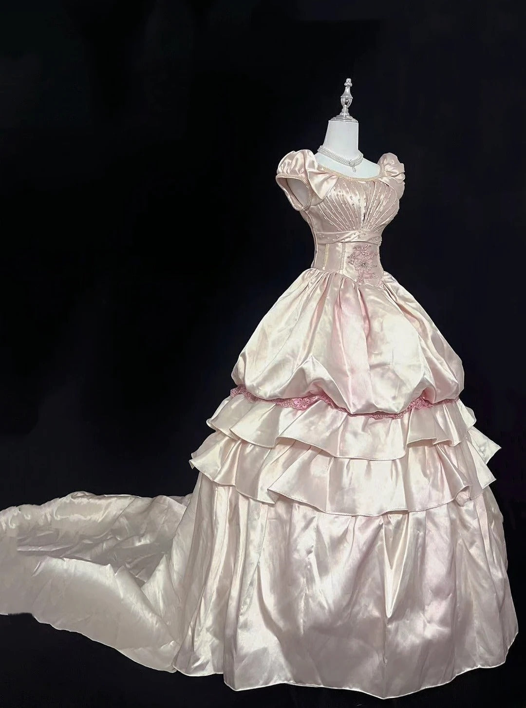 Princess Ball Gown Boat Light Pink Satin With Appliqued Long Quince Dress Voluminous Sweet 16 Sweet Sixteen Outfits Vestido de 15 RB7550