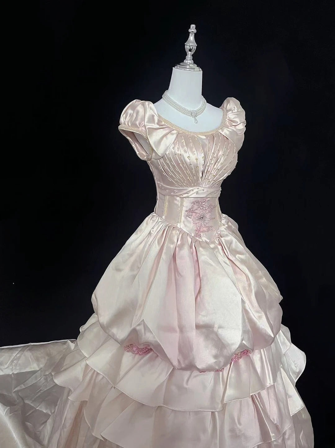 Princess Ball Gown Boat Light Pink Satin With Appliqued Long Quince Dress Voluminous Sweet 16 Sweet Sixteen Outfits Vestido de 15 RB7550