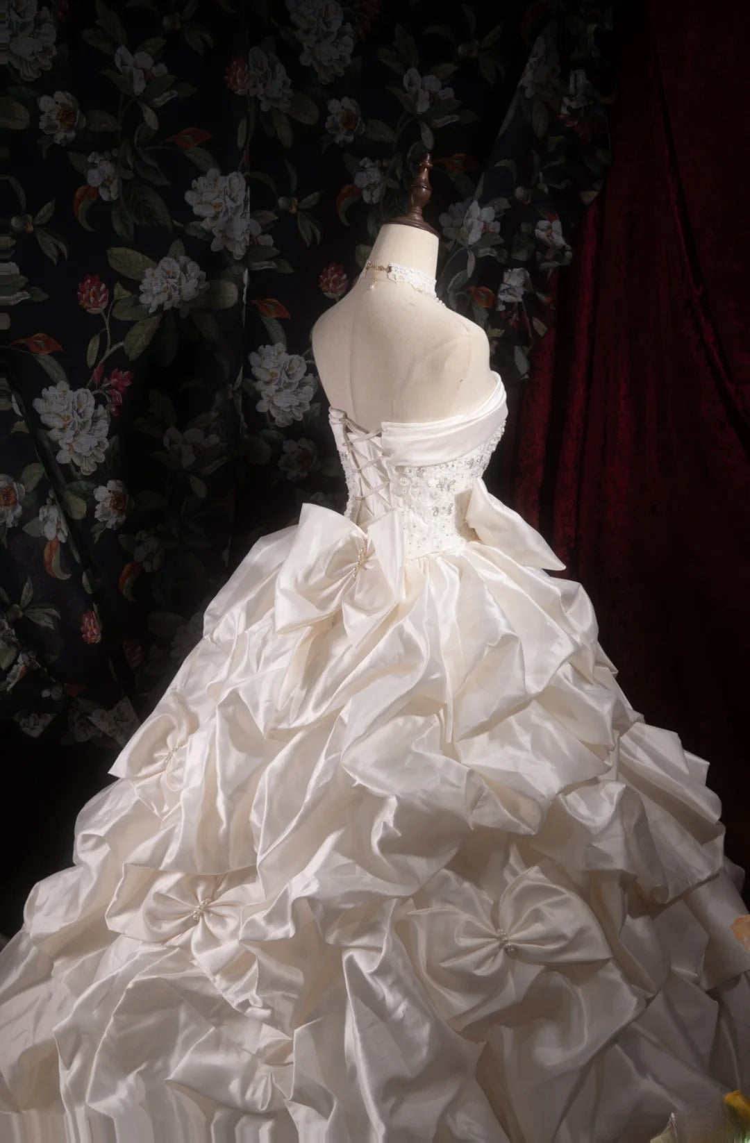 Cute Princess Ball Gown Formal Events Strapless Taffeta White With Tiered Quince Dress Quinceanera Dresses Birthday Outfits RB8368