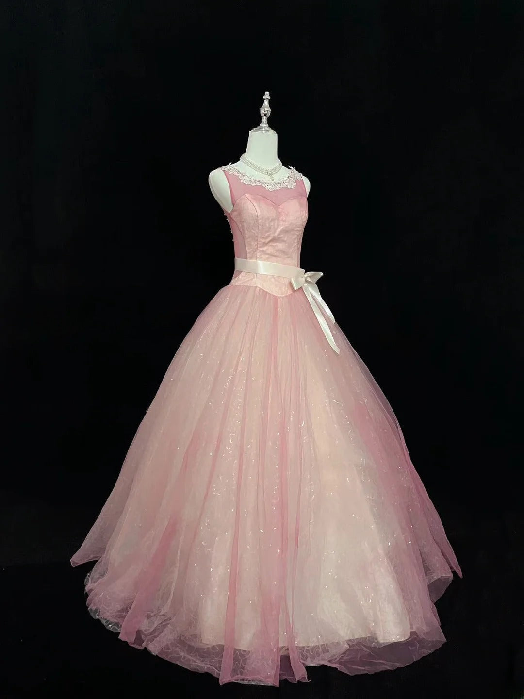 Cute Ball Gown Scoop Pink With Lace Tulle Long Quince Dress Voluminous Sweet 16 Sweet Sixteen Outfits Vestido de 15 RB7574