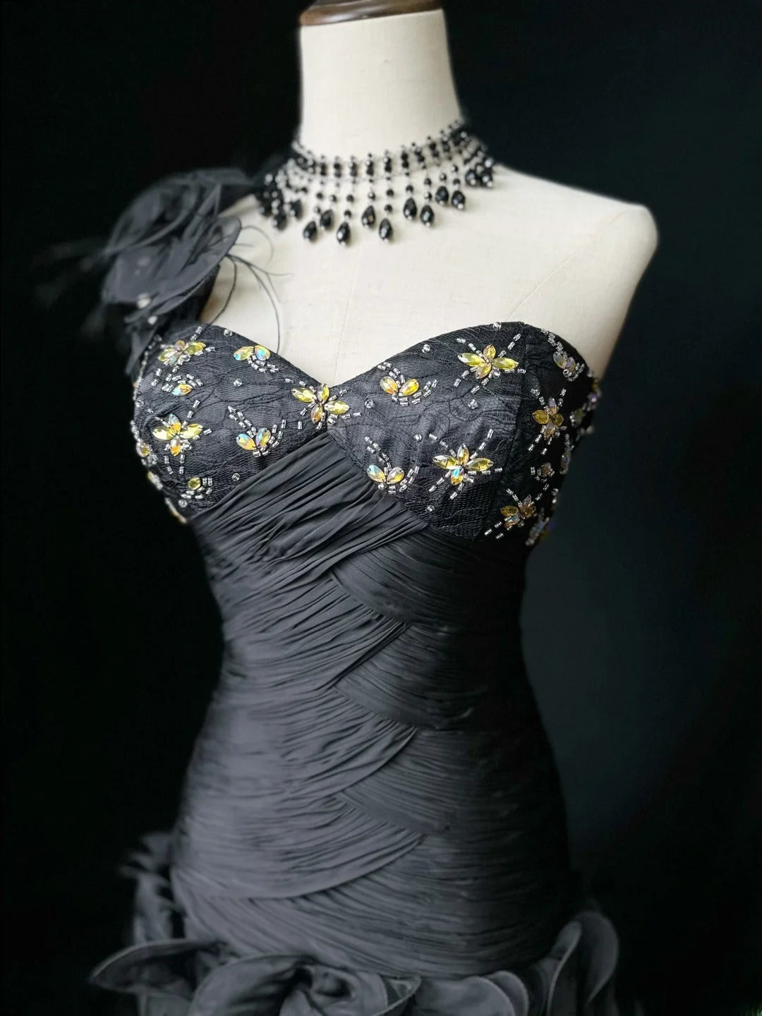 Vintage Prom Dresses Mermaid One Shoulder Black Tie Dress With Tiered Layers Long Party Gown Formal Outfits RB5983