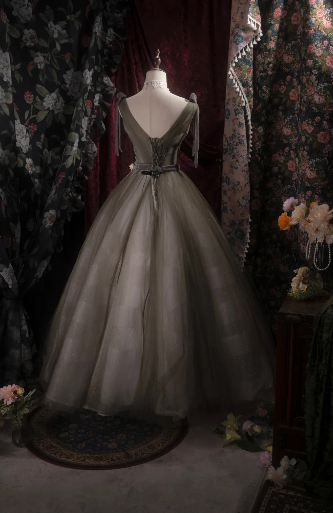 Cute Princess Ball Gown Formal Events V Neckline Tulle With Beading Quince Dress Quinceanera Dresses Birthday Outfits RB8372