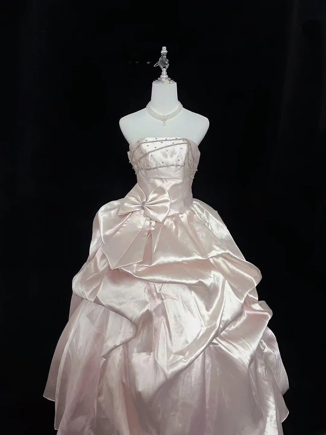 Cute Ball Gown Strapless Satin With Pink Bow Long Quince Dress Voluminous Sweet 16 Sweet Sixteen Outfits Vestido de 15 RB7582