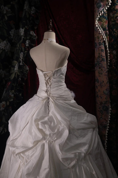 Stunning Ball Gown Strapless 2000s White With Ruffled Long Autumn Winter Bridal Dress Wedding Dresses RB8377