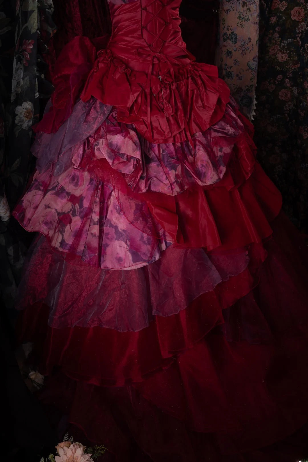 Dreamy Princess Ball Gown Formal Events Strapless Red With Tiered Layers Quince Dress Quinceanera Dresses Birthday Outfits RB8379
