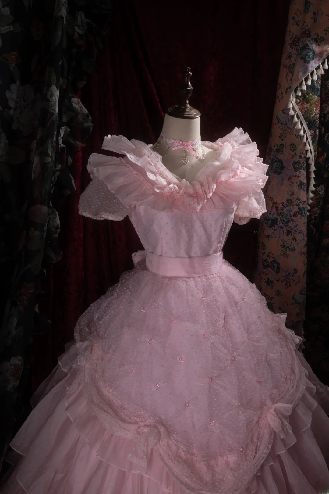 Cute Princess Ball Gown Formal Events V Neckline Tulle Pink With Ruffled Quince Dress Quinceanera Dresses Birthday Outfits RB8380