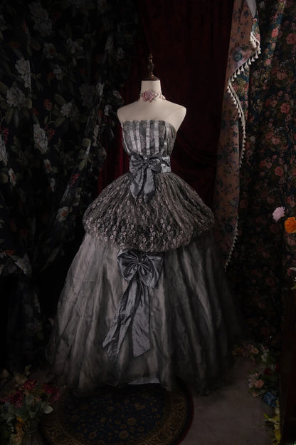 Dreamy Princess Ball Gown Formal Events Strapless Grey With Tiered Lace Quince Dress Quinceanera Dresses Birthday Outfits RB8381