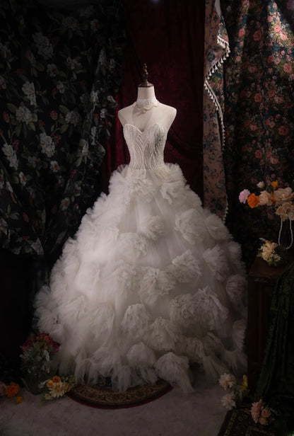 Stunning Ball Gown Sweetheart White Tulle 2000s With Flowers Long Autumn Winter Bridal Dress Wedding Dresses RB8382